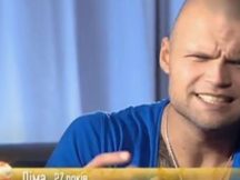 Головний герой на межі. Його дратують усі чотири учасниці проекту. "Заковані". 13.05.2014. Частина 4